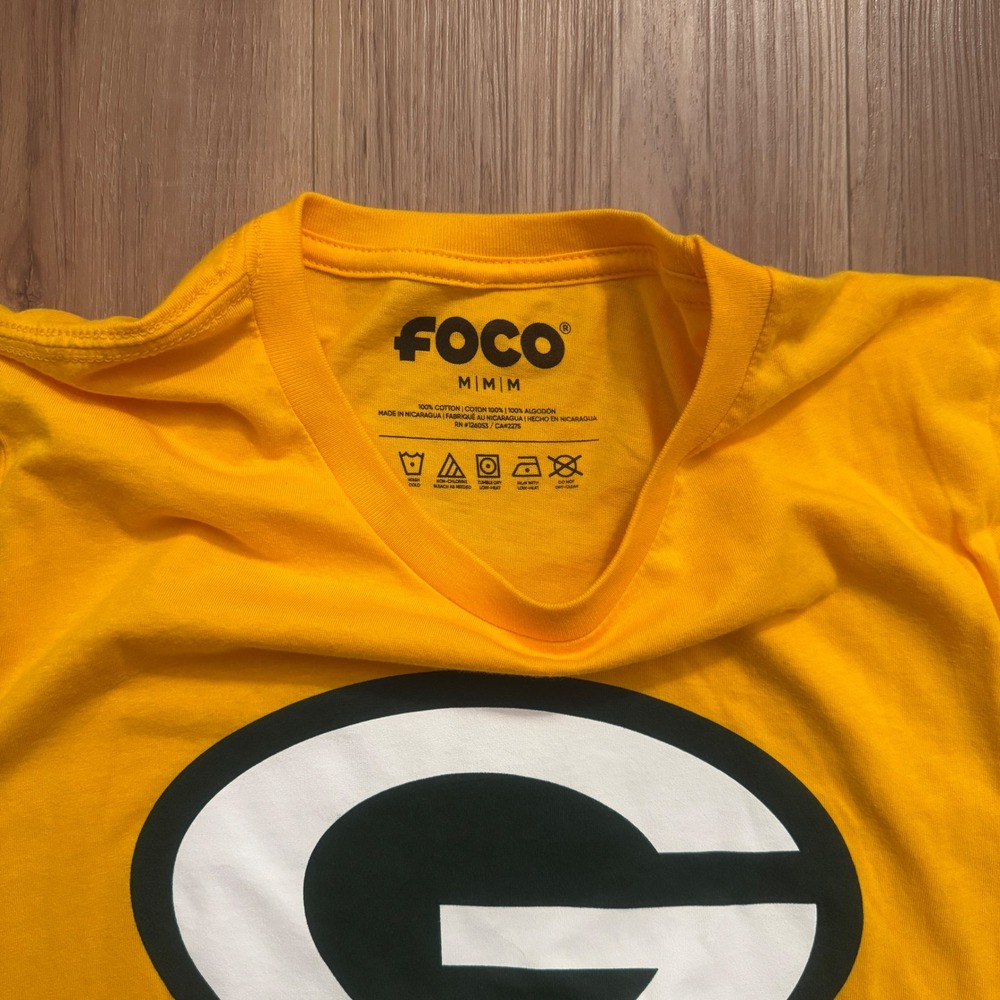 Green Bay Packers FOCO NFL Football Graphic Men's Medium T-Shirt - Picture 2 of 5